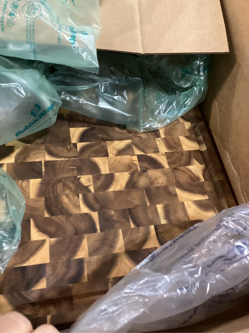 Condition photo showing Good Condition for Bearchop Acacia Wood Cutting Board for Kitchen, Butcher Block with 4-Side Reinforced Bar for Anti Crack/Warp, [20"x15"x1.25"] Large End Grain Cutting Boards with Gift Box, Juice Groove and Handle 20"L x 15"W Upgraded - Acacia Wood - End Grain