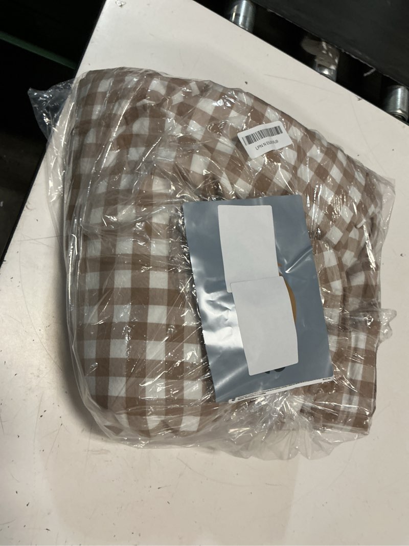 Condition photo showing Good Condition for bedsure gingham duvet cover king, 100% washed cotton duvet cover linen?like, purewoven with reversible yarn?dyed design & double?stitch craft, 3-piece with zipper, gingham light brown, 104"x90" king (104" x 90") 08 - gingham - light brown