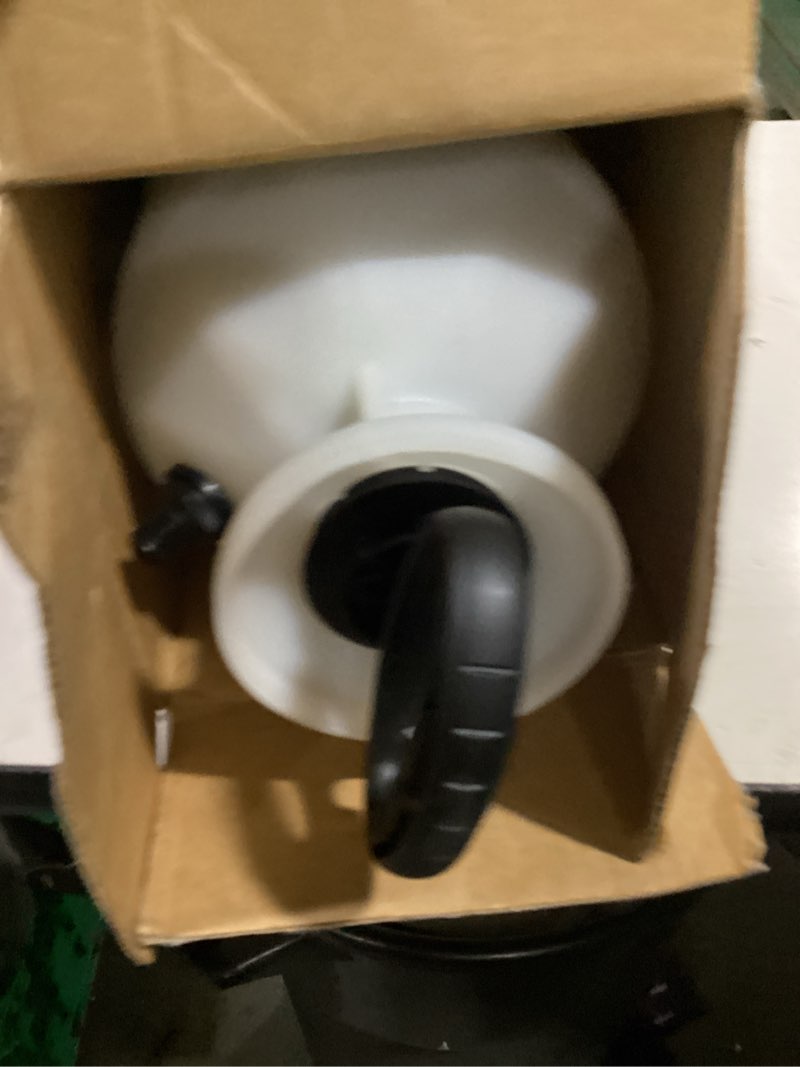 Condition photo showing Good Condition for chapin 20005 pump sprayer, 2?gallon, lawn & garden, translucent poly tank, funnel?top, surespray, adjustable cone nozzle & 34" hose for fertilizer, weed & pest application 2-gallon