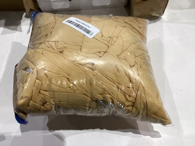 Condition photo showing Good Condition for Gold Chair Sashes for Wedding 50 PackSpandex Gold Sashes for Chairs Covers Stretch Chair Sashes Band with Heart Buckle Slider Wedding Sashes Bows for Banquet Party Decorations 50 Gold