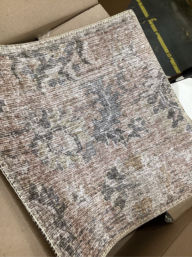 Condition photo showing Good Condition for loloi skye blush/grey 18" x 18" sample rug | sky-01 printed approx. 18"x18" pink, timeless, classic, textured, old-world, sample rug