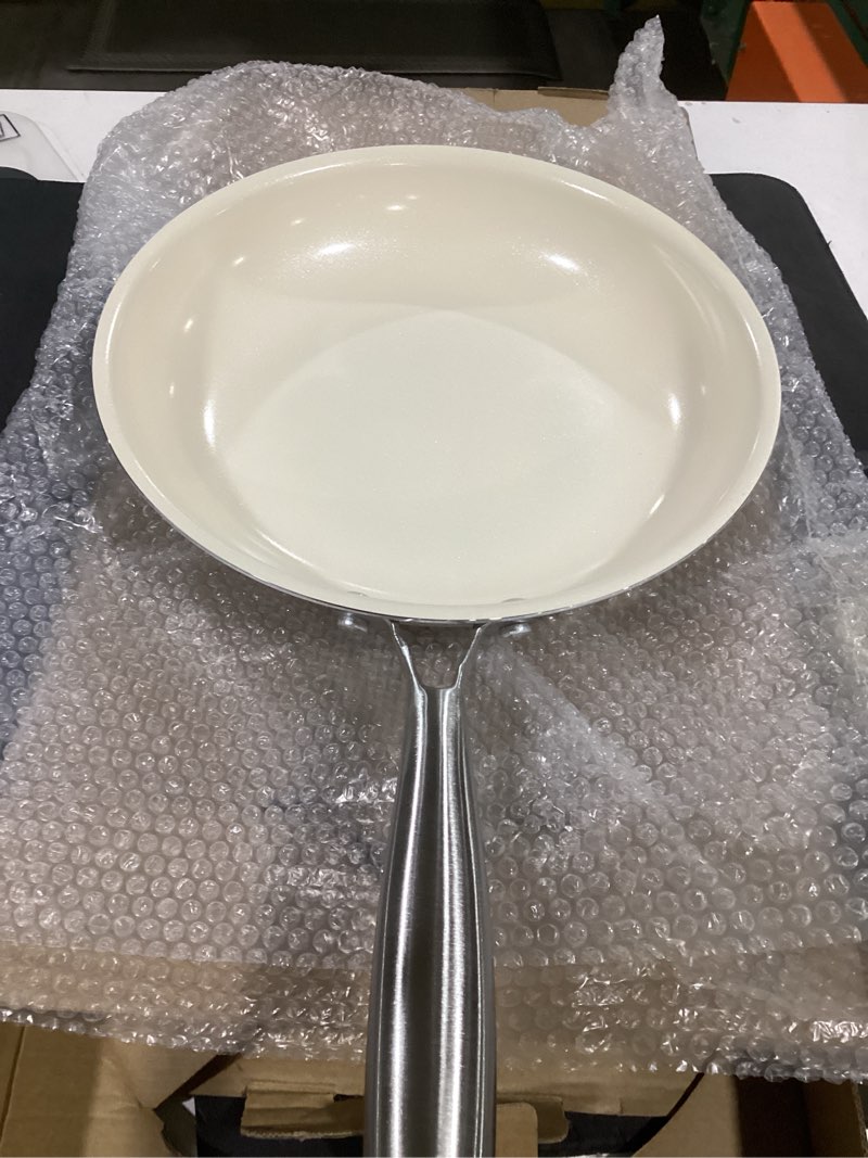Condition photo showing Good Condition for 11 inch ceramic nonstick frying pan skillet - pfas-free, non-toxic, oven safe & induction ready, aluminum cookware with stainless steel handle