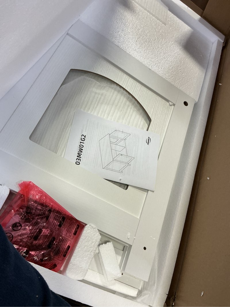 Condition photo showing Good Condition for HOOBRO Litter Box Enclosure, Cat Litter Box Furniture with Removable Divider, Large Hidden Litter Box Furniture, Wooden Cat House, End Side Table, 31" L x 17.5" W x 19.7" H, White WT03MW01G2 White 31" L x 17.5" W x 19.7" H