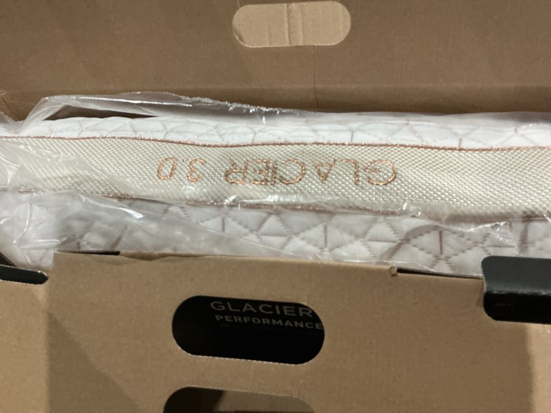 Condition photo showing Good Condition for bedgear glacier performance pillow - size 3.0 - cooling pillow for hot sleepers - back, stomach, side sleeper pillow - 20" w x 26" l x 4.75" h
