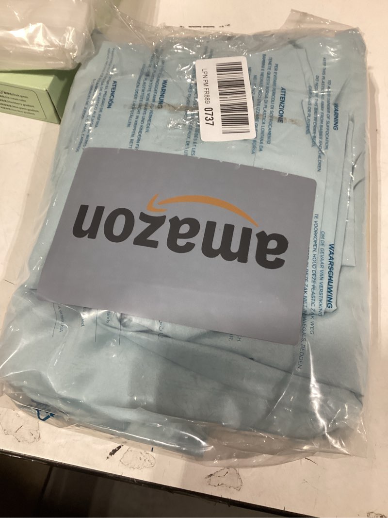 Condition photo showing Good Condition for Bedsure Duvet Cover Full Size - Soft Double Brushed Bedding Set for Kids & Adults, Zipper Closure, 3 Pieces, Includes 1 Duvet Cover (80"x90") & 2 Pillow Shams, NO Comforter, Winter Sky Full (80" x 90") 00 - Winter Sky (No Comforter)