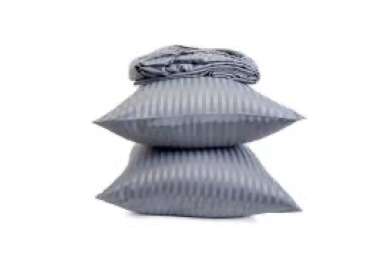 Home of Linen - Striped Fitted Sheet Set - Fine Quality Hotels and Home Décor - 1 Fitted Sheet 160cm * 200cm + 2 Pillow Cases 50cm * 70cm - Matresses Up to 30cm - Brushed Cotton - Silver