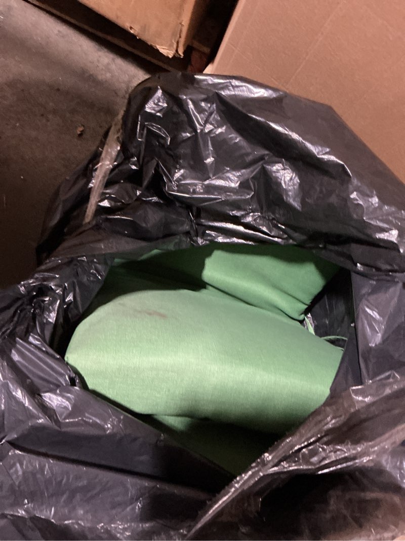 Condition photo showing Good Condition for arden outdoor midback chair cushion, 18 x 16.5, moss green leala
