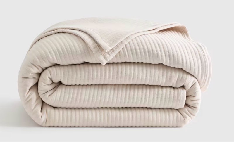 quince organic cotton matelasse coverlet king size in sand