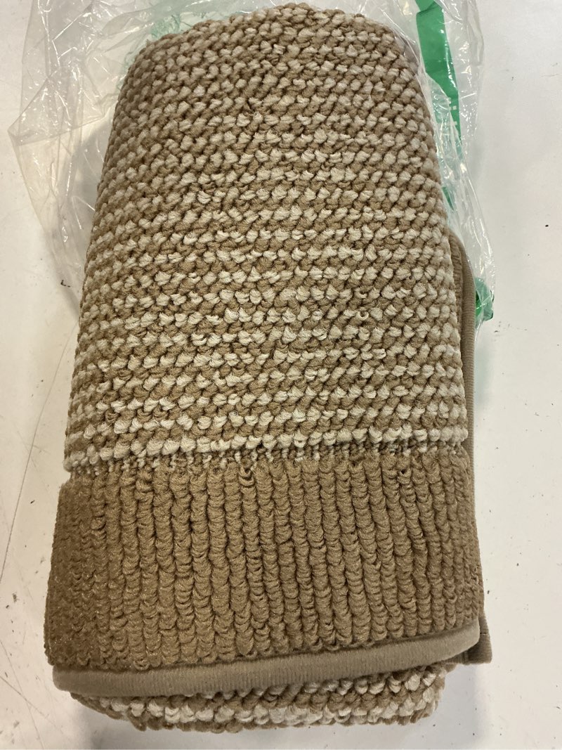 Condition photo showing Good Condition for beqhause dirt trapper door mat 24" x 36", non-slip washable doormats entrance mat, dirt resistant and absorbent welcome mat, low profile floor mats for front back door and entryway, light beige light beige 24" x 36" (rectangular)