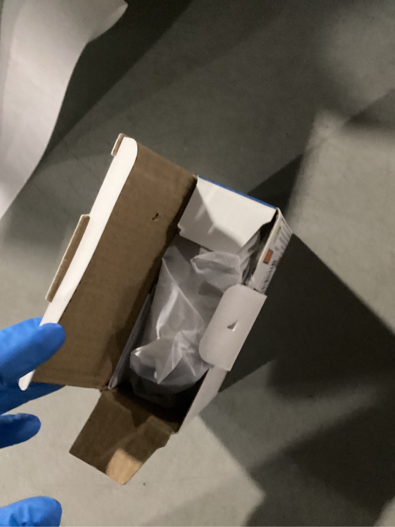 Condition photo showing New/Like New for DEWENWILS Indoor Remote Control Outlet, Wireless Remote Outlets Switch, No Interference, 15A/1875W, 100FT RF Range, Compact Light Switch for Lamp, Christmas Decor,1 Remote 3 Outlets 1 Remote + 3 Outlet