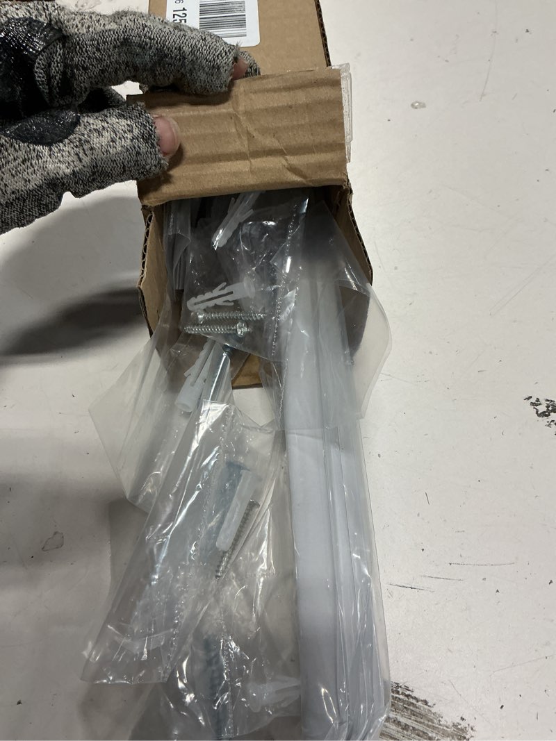 Condition photo showing Good Condition for 16inch Support Brackets for Wire Shelving Set, 4 Pcs Wire Shelf Brackets with 8 Wire Shelf Hooks and 4 End Bracket for Installation Wire Shelving Support Closet Wire Set