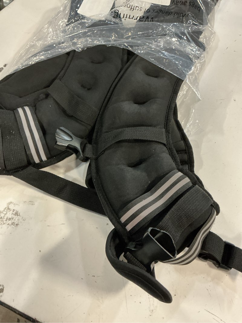 Condition photo showing Good Condition for zelus weighted vest, 6lb/8lb/12lb/16lb/20lb/25lb/30lb weight vest with reflective stripe for workout, strength training, running, fitness, muscle building, weight loss, weightlifting 25lb black
