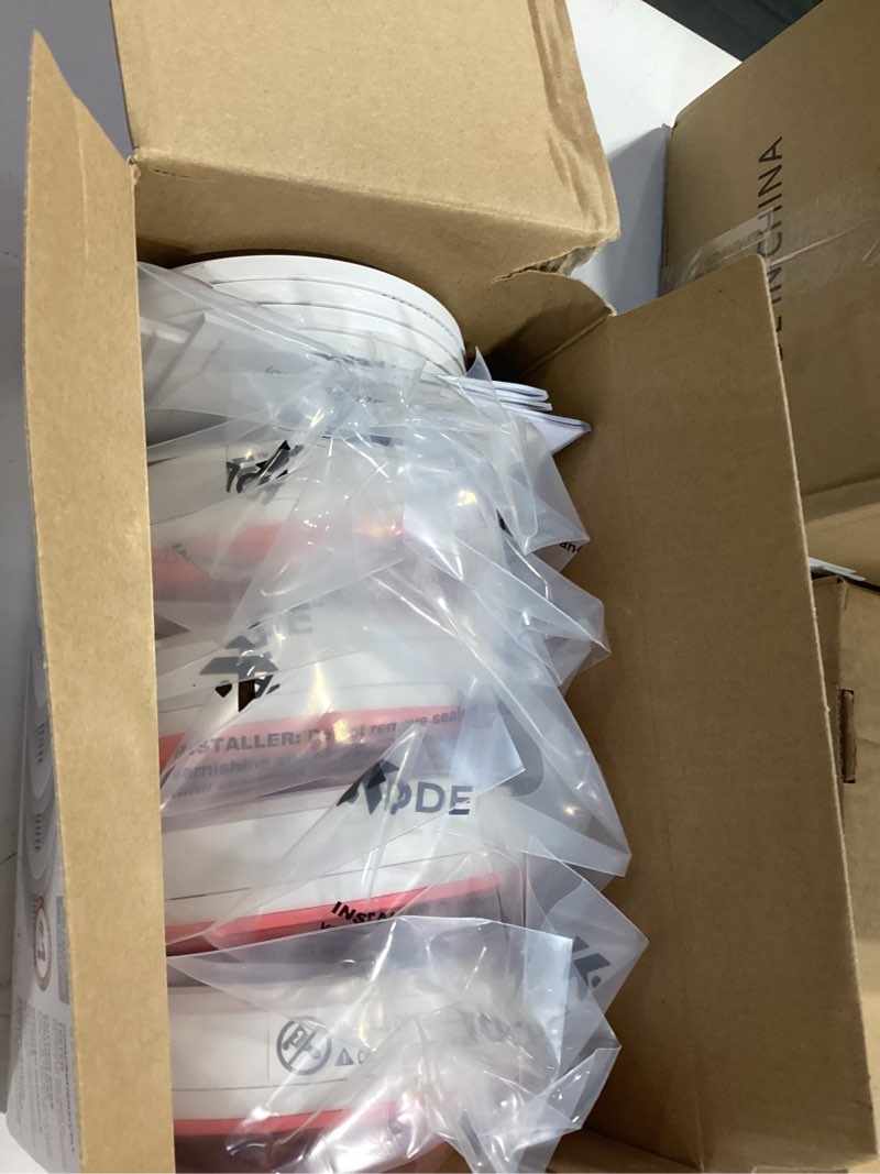 Condition photo showing Good Condition for kidde smoke & carbon monoxide detector, 10-year battery powered, led warning light indicators, 4 pack 4 pack 30cud10