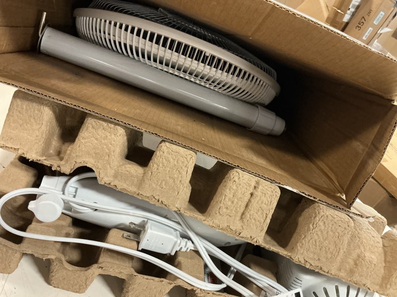 Condition photo showing Good Condition for black+decker 16" standing oscillating pedestal fan with remote, 90-degree oscillation, 3 speed settings, adjustable height, timer, 30-degree tilt, bfsr16w, white white 16"