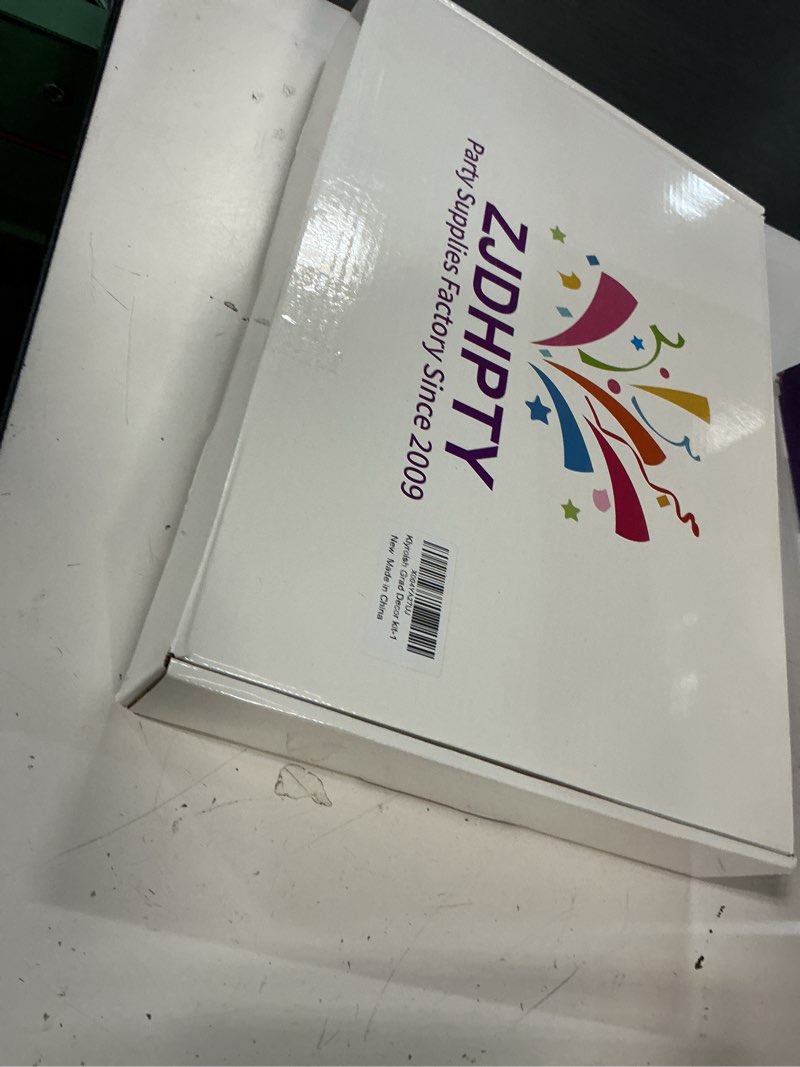 Condition photo showing New/Like New for 2026 graduation decorations black gold - include congrats grad backdrop banner tablecloth card box advice cards and cupcake toppers, class of 2026 party supplies black gold-graduation with porch banner
