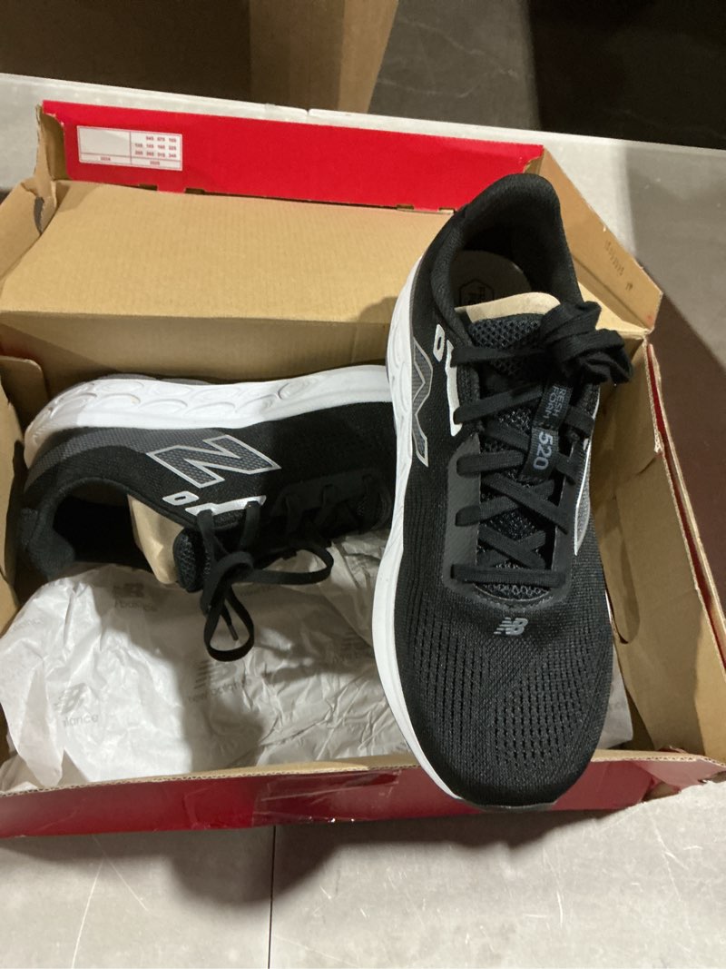 Condition photo showing Good Condition for new balance mens fresh foam x 880v15 9 wide black/white/reflection