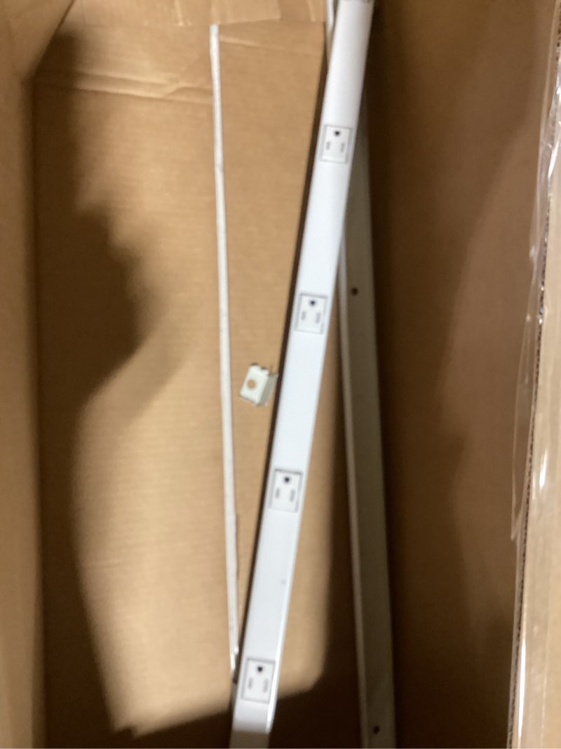 Condition photo showing Good Condition for Legrand Wiremold WH20GB306TR Plugmold 2000 Series 3 Foot Hardwired Power Strip with 6 Tamper Resistant Outlets, White