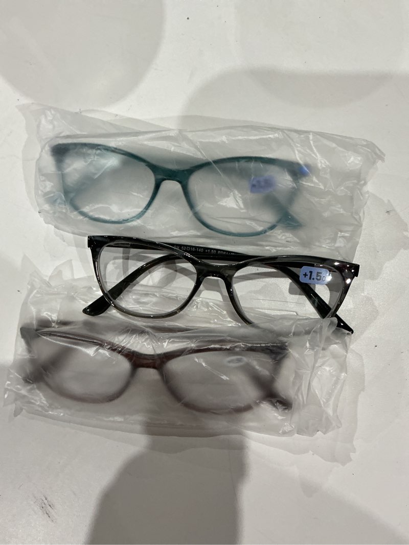 Condition photo showing Good Condition for bifocal reading glasses women cat eye blue light blocking computer reader clear top no line transition ladies eyewear black & blue & brown red 1.5 diopters