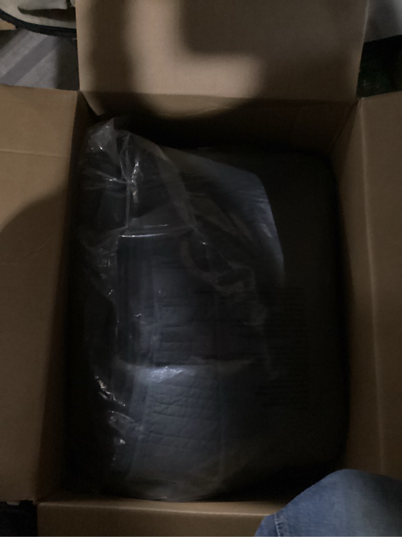 Condition photo showing New/Like New for EVERGRACEHOME 100% Cotton Modern Lines Quilt Set King Size, Pre-Washed Soft Striped Coverlet Bedspread, 3 Piece Lightweight Bedding Set for All Season, with 2 Pillow Shams, Midnight Blue Midnight Blue King (108" x 92")