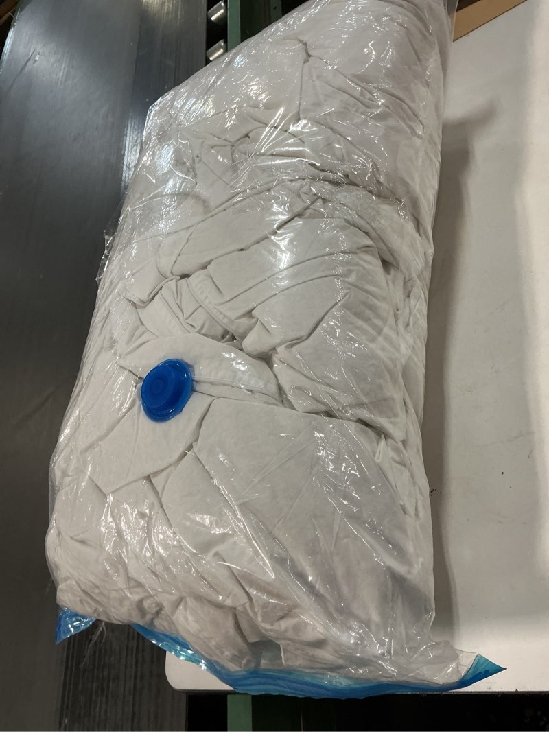 Condition photo showing As Is for Serta Goose Feather Down Fiber Cotton Comforter King Size - 100% Cotton Duvet Insert - Hotel Luxury Hypoallergenic Bedding Comforter All Season Medium Warmth 106 x 90 Inch White King All Season