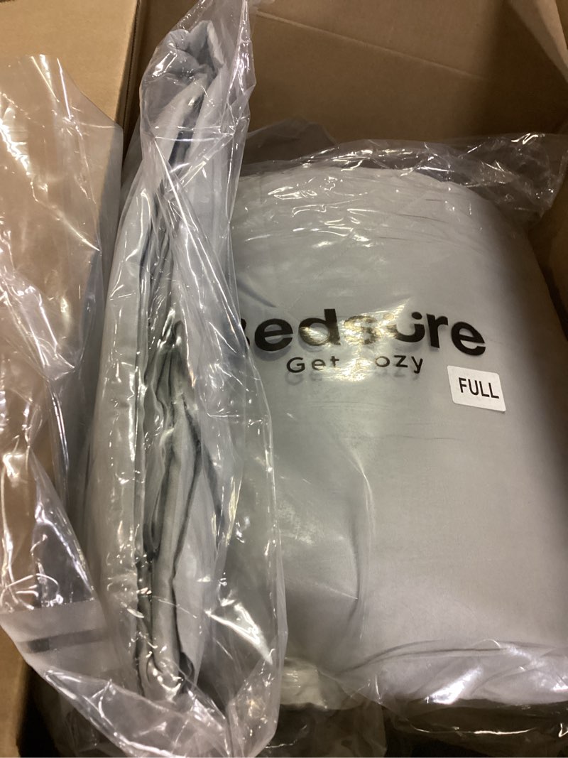 Condition photo showing New/Like New for similar bedsure charcoal grey duvet covers queen size - washed duvet cover, soft queen duvet cover set 3 pieces with zipper closure, 1 duvet cover 90x90 inches and 2 pillow shams 04 - dark grey (no comforter) queen (90\" x 90\")