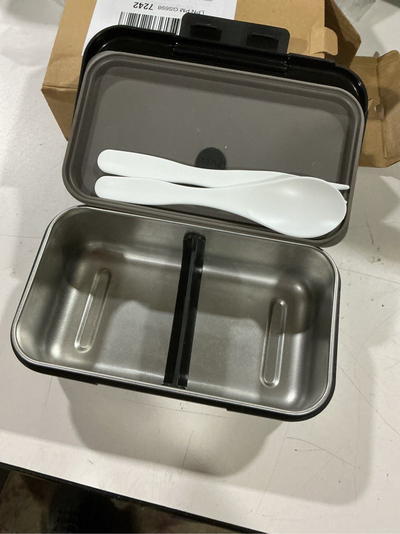 Condition photo showing Good Condition for stainless steel lunch box, leak-proof metal bento box with adjustable divider, lunch container for school office picnics & travel, microwave-safe, black