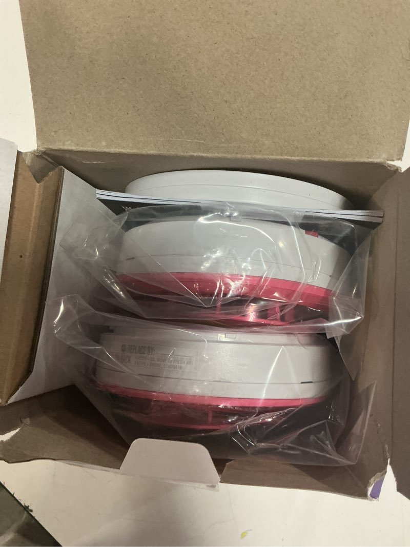 Condition photo showing Good Condition for kidde smoke and carbon monoxide detector, 10-year battery powered, led status lights, 85 db alarm, 5-inches, 30cud10, 2 pack