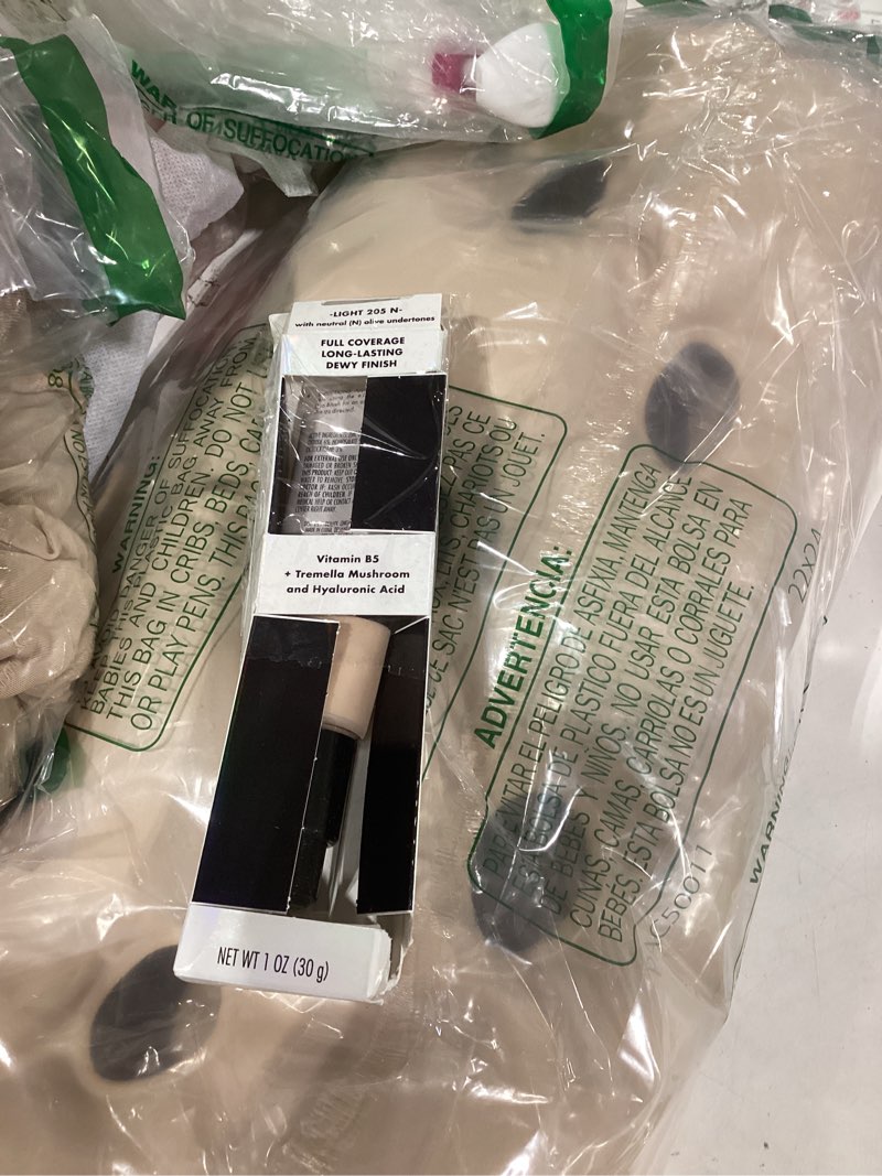 Condition photo showing New/Like New for e.l.f. hydrating camo cc cream, spf 30, color correcting full coverage foundation for a dewy finish, vegan & cruelty-free, light 205 n light 205 n 1 fl oz (pack of 1)