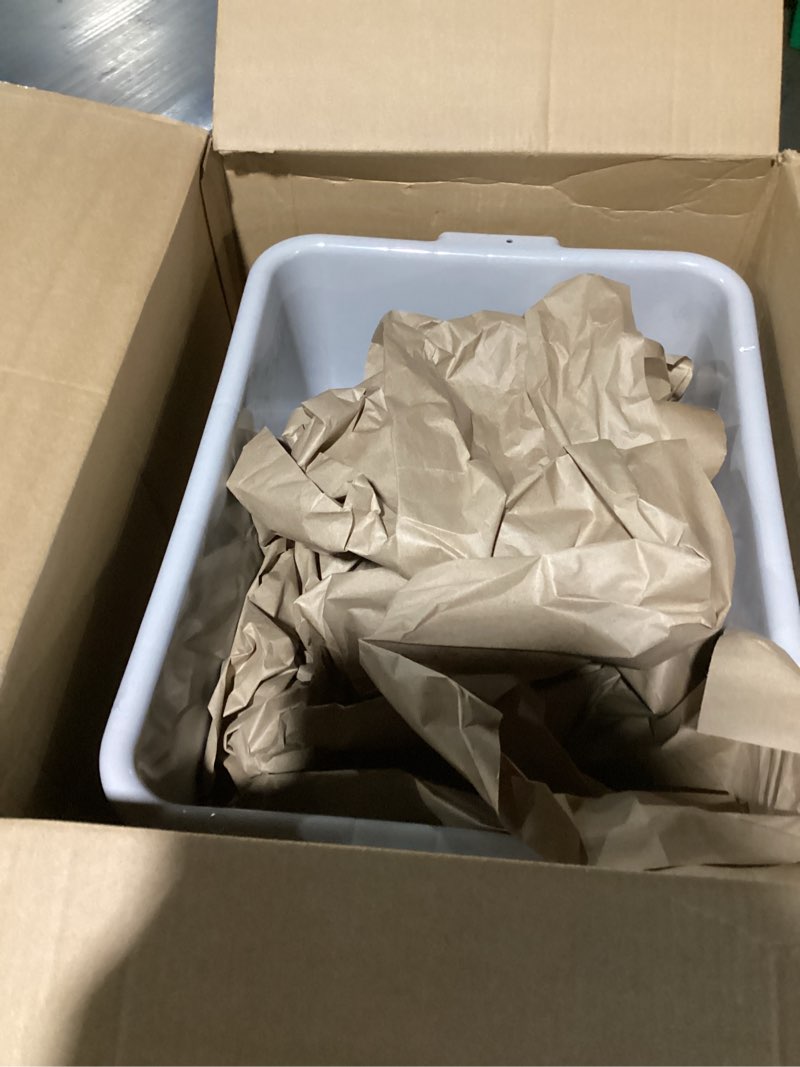 Condition photo showing New/Like New for carlisle foodservice products 4401123 comfort curve bus box/tote box, 7" deep, gray