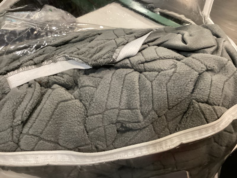 Condition photo showing Good Condition for vansofy recliner loveseat cover with middle console stretch reclining sofa slipcover for 2 seat jacquard reclining couch sofa covers furniture protector with elastic straps bottom (dark gray) dark gray 2 seater+console