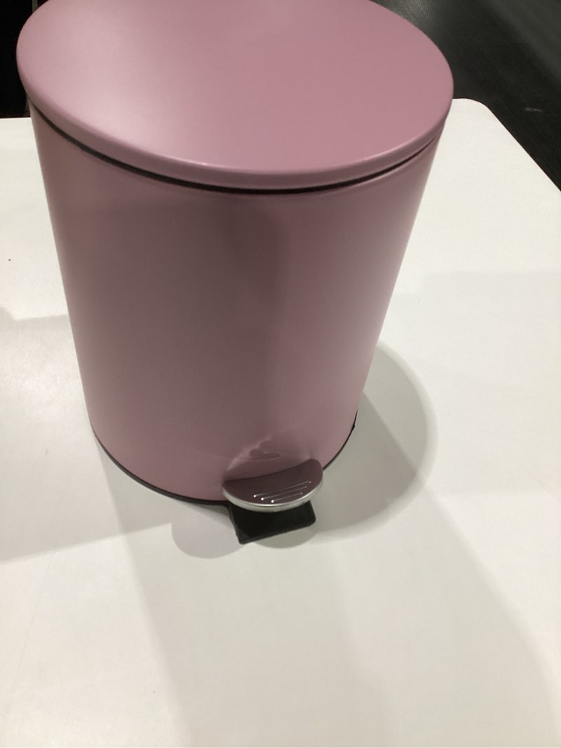 Condition photo showing New/Like New for mDesign Metal 1.3 Gallon/5 Liter Round Step Trash Wastebasket, Garbage Container Bin with Lid for Bathroom, Powder Room, Bedroom, Kitchen, Craft Room, Office - Removable Liner Bucket - Matte Blush