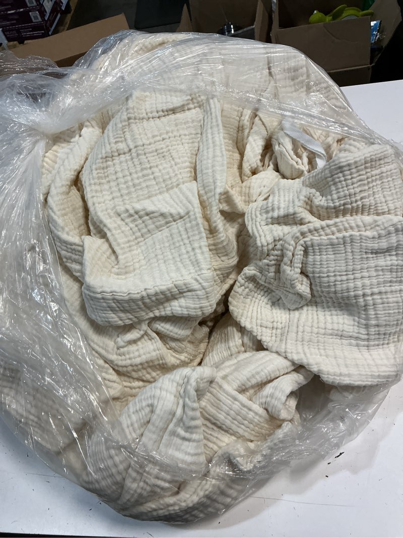 Condition photo showing As Is for organic airy gauze duvet cover set, king/cal king, undyed