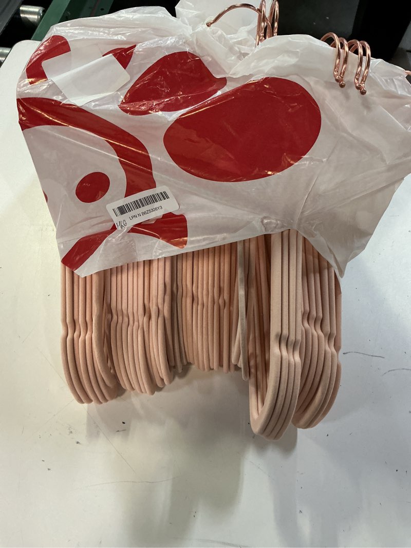 Condition photo showing Good Condition for mizgi premium velvet hangers pack heavyduty - non slip - velvet suit hangers blush pink - copper/rose gold hooks,space saving clothes hangers