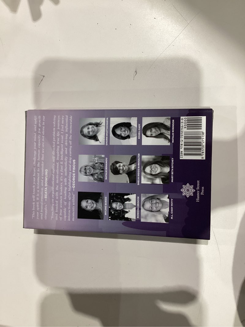 Condition photo showing Good Condition for Brave Women at Work: Lessons in Leadership