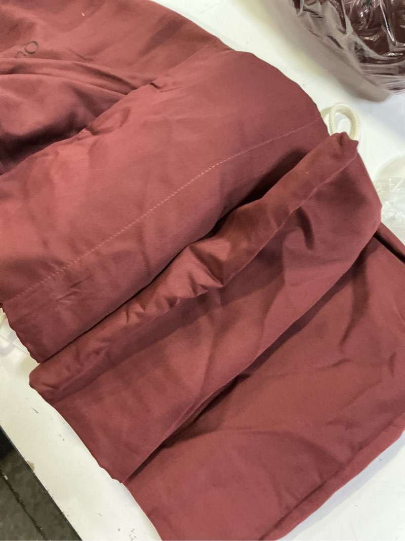 Condition photo showing Good Condition for bamboo sheet set, twin, burgundy