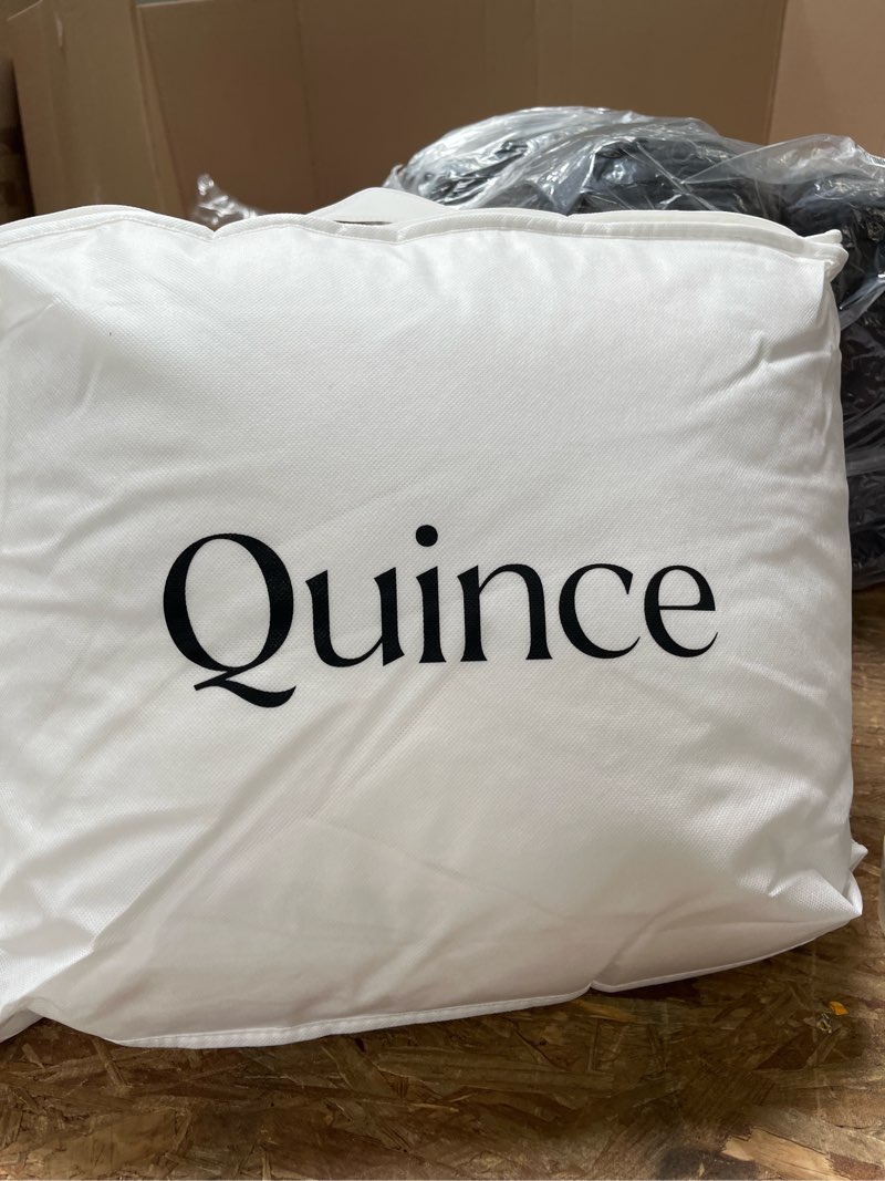 Condition photo showing Good Condition for lightweight premium down alternative comforter, king/cal king, white