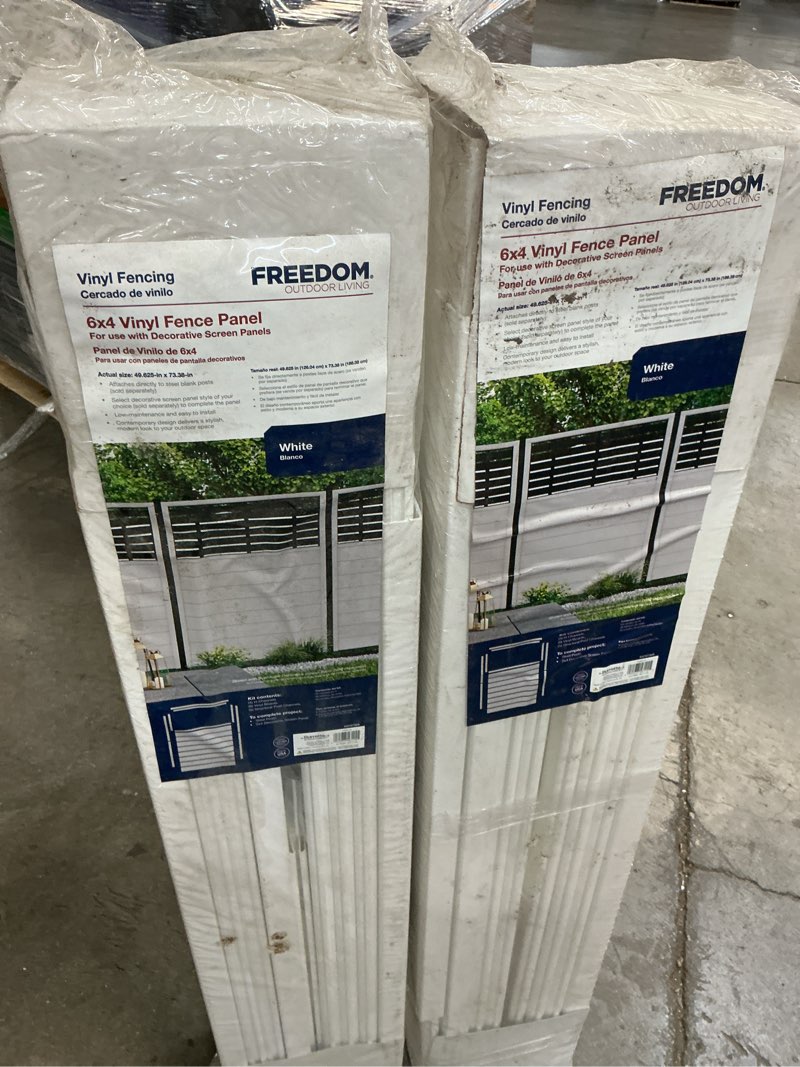 Condition photo showing Good Condition for (3 pack )freedom 6-ft h x 4-ft w white vinyl flat-top fence panel (assembled)