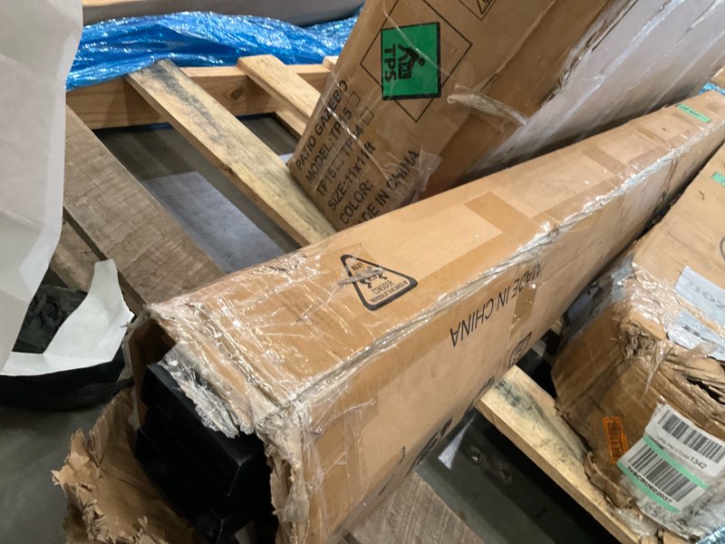 unknown metal frame pieces