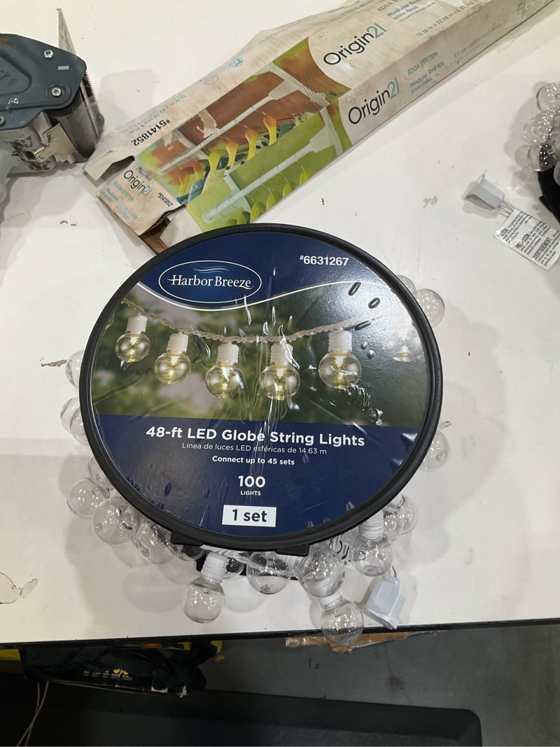 Condition photo showing Good Condition for harbor breeze 48-ft plug-in white indoor/outdoor string light with 100 white -light led globe bulbs