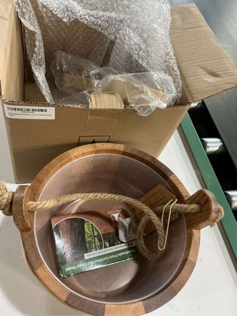 Condition photo showing New/Like New for sauna bucket and ladle set - handmade from canadian red cedar wood - natural rope handle - 1 gallon (4 liters) water capacity cedar wood - 1.0 gal