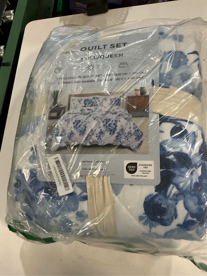 Condition photo showing New/Like New for great bay home floral full/queen quilt set with shams, blue floral bedding set, all-season, lightweight bedspread. reversible, farmhouse bedding. (full/queen, jacqueline) full / queen 06 - blue watercolor