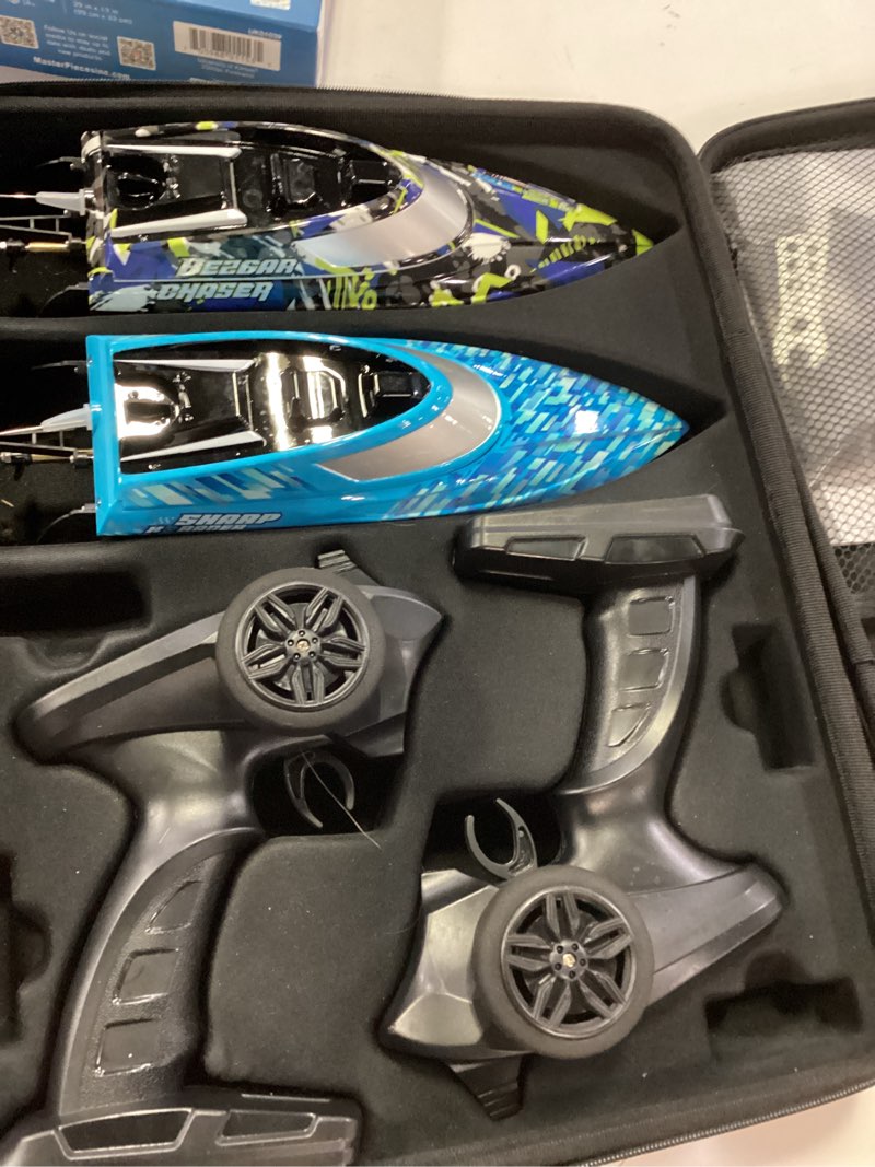 Condition photo showing Good Condition for BEZGAR RC Boat, 2 Packs 12 inch Fast Speed RC Boat 30 KPH with A Portable Suitcase for Lakes & Pools & Salt Water, Summer Toys for Adults and Ideal Gifts for Kids Boys Age 6 7 8-12 Years Old - TX2P1