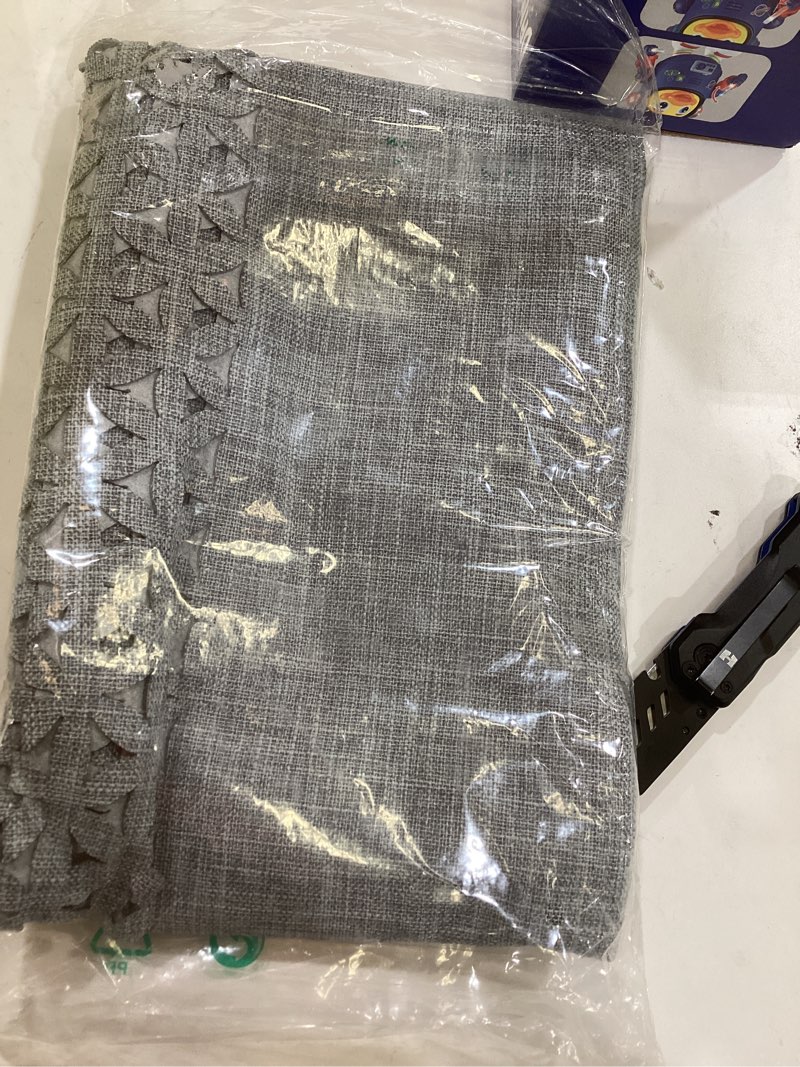 Condition photo showing Good Condition for ARTABLE Rectangle Table Runners Fabric Home Gary Table Runner with Well-Trimmed Edge for Picnics Indoor and Outdoor Dining Holiday Long Tables (Gray, 16 x 104 Inch) Grey 16 x 104 Inch