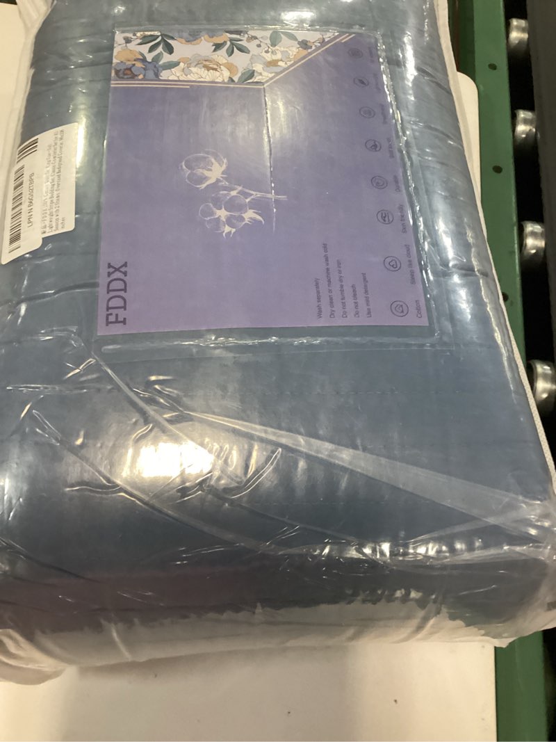 Condition photo showing Good Condition for 100% cotton quilt set king size - soft lightweight stripe bedding set, classic comforter set for all season with 2 shams, oversized bedspread coverlet, 98x106 inches dusty blue king(98"x106")