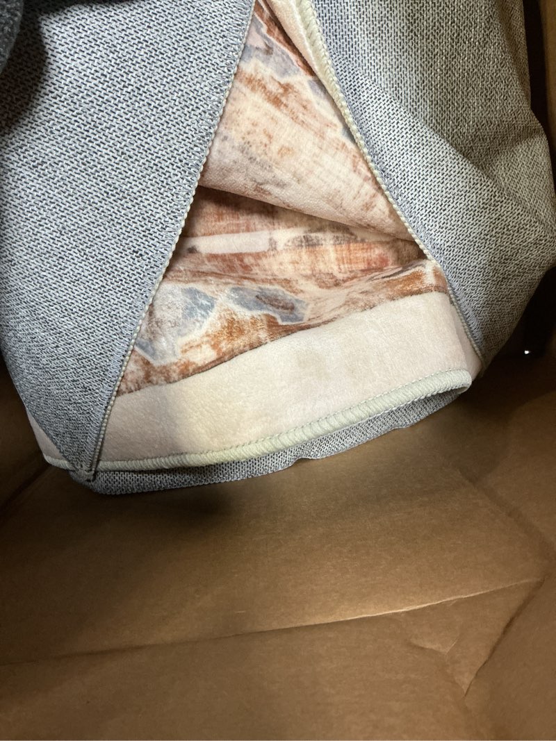 Condition photo showing Good Condition for Similar Pauwer Boho Area Rug 8x10, Machine Washable Area Rugs for Living Room Bedroom, Vintage Soft Throw Ru