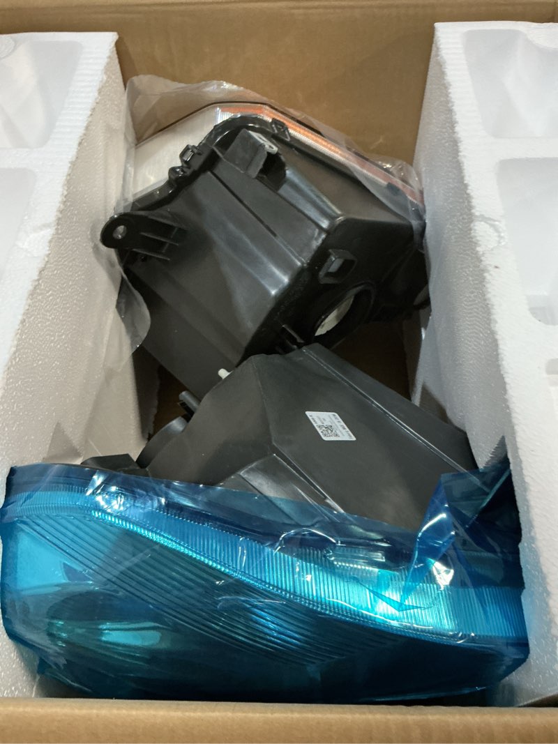 Condition photo showing Good Condition for headlight compatible with nissan sentra 2007 2008 2009 headlight 2007-2009 headlamp chrome housing amber reflector replacement pair left and right?w/o bulbs?
