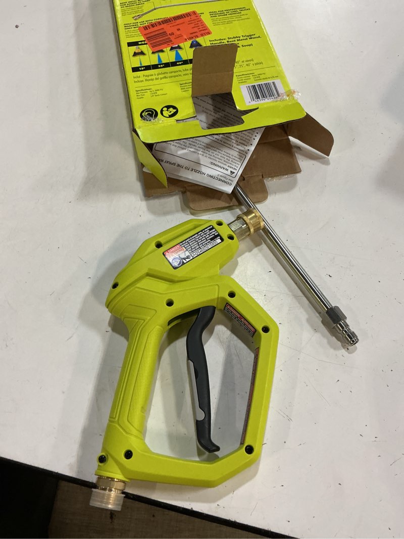 Condition photo showing Good Condition for automotive pressure washer accessory kit