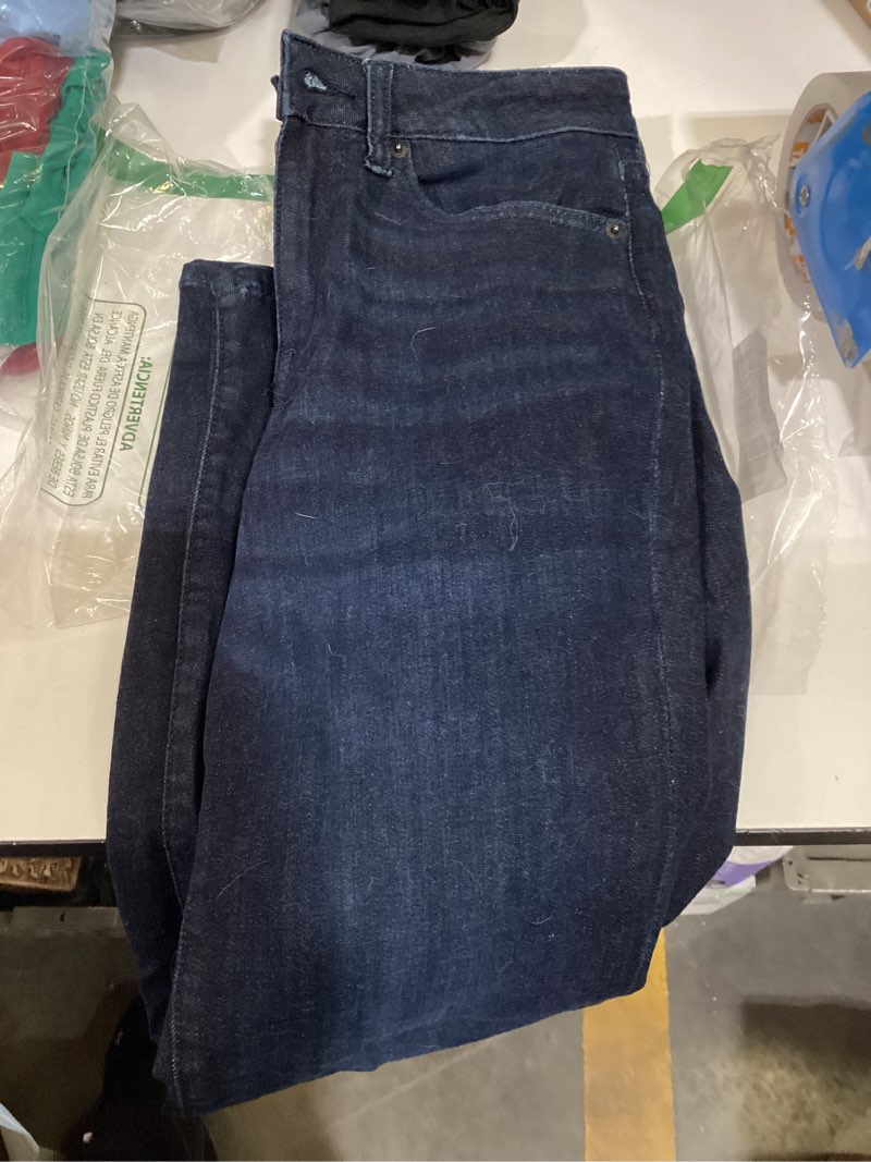 Condition photo showing As Is for amazon essentials women's pull-on mid rise stretchy knit jegging (available in plus size) 4 dark wash