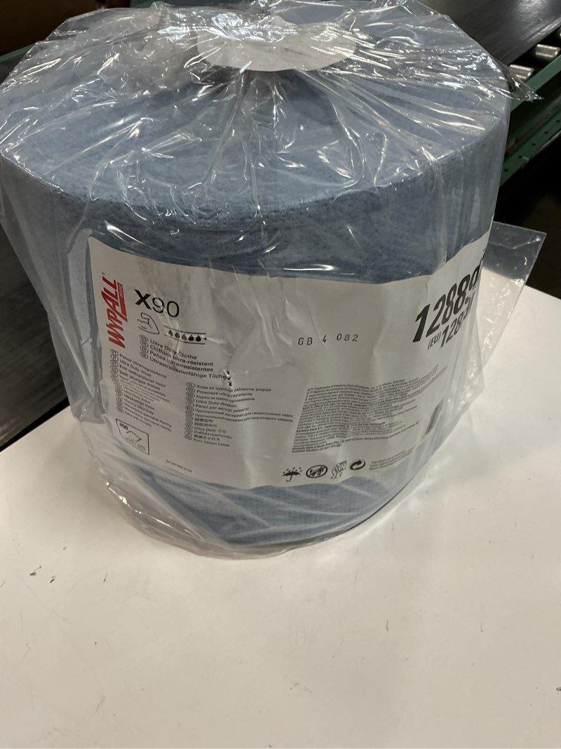 Condition photo showing New/Like New for x90 cloths, jumbo roll, 11 1/10 x 13 2/5, denim blue, 450/roll, 1 roll/carton