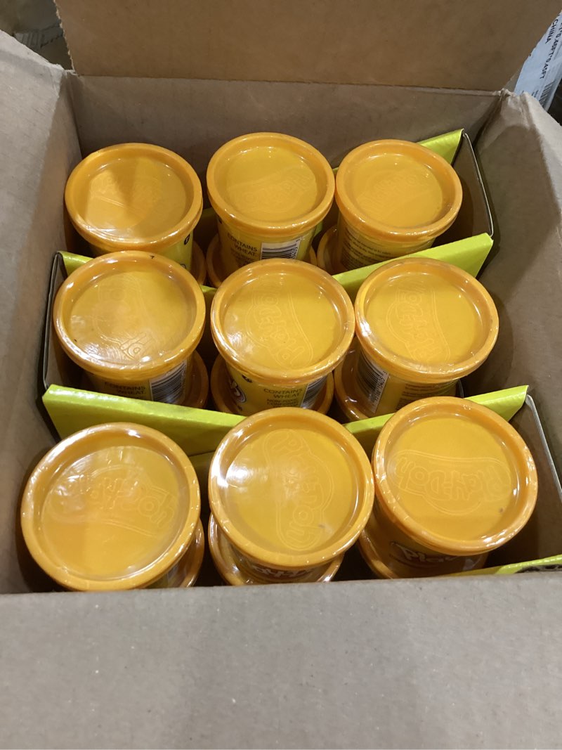 Condition photo showing Good Condition for playdoh (orange) 36 pcs